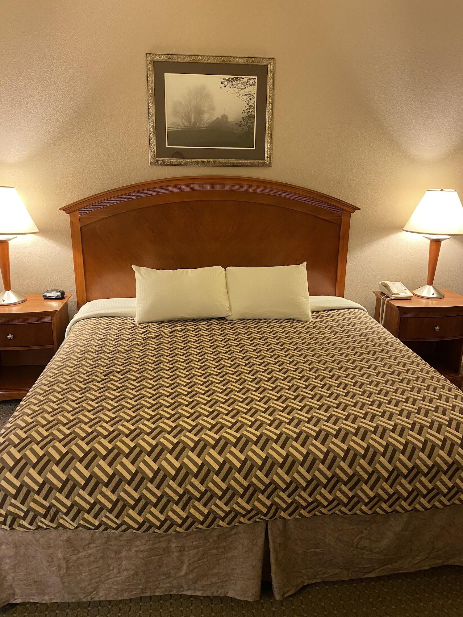 A Riverside Inn Travelodge By Wyndham Феърплей Екстериор снимка