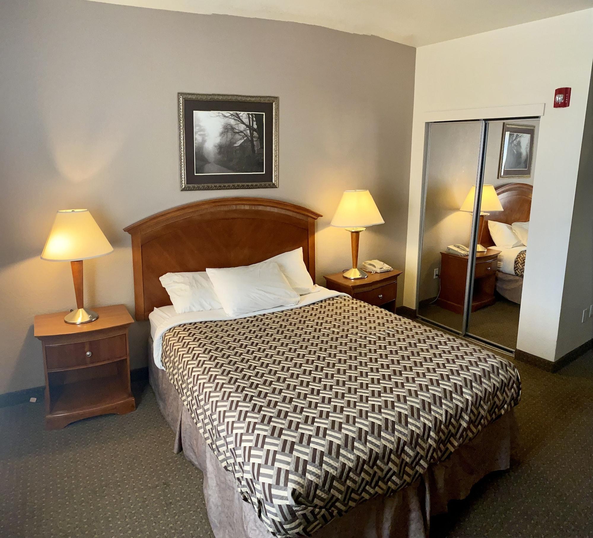A Riverside Inn Travelodge By Wyndham Феърплей Екстериор снимка