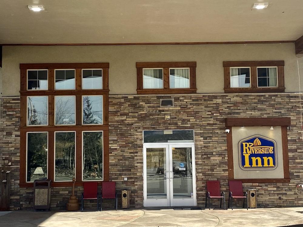 A Riverside Inn Travelodge By Wyndham Феърплей Екстериор снимка